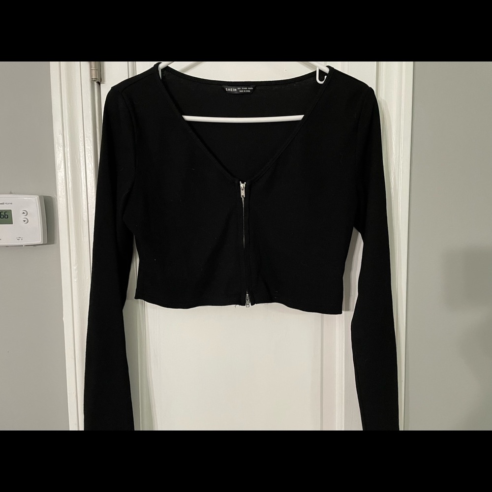 Cropped long sleeve sweater